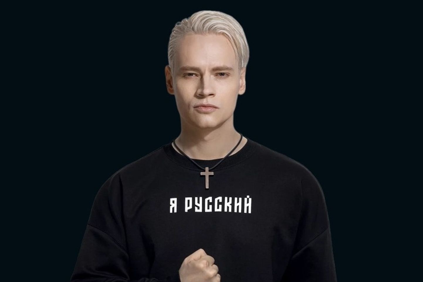 Российский певец Ярослов Дронов он же SHAMAN. В первую очередь известен песней "Я - русский", которая в условиях войны России с Украиной стала одним из элементов кремлевской пропаганды.