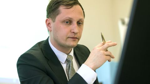 NÄDALA KUJU ⟩ Dmitri Dmitrijev