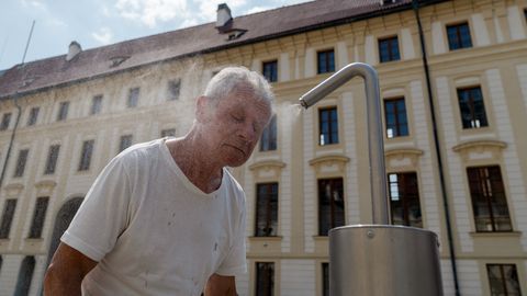 Čehijā un Slovākijā krīt karstuma rekordi