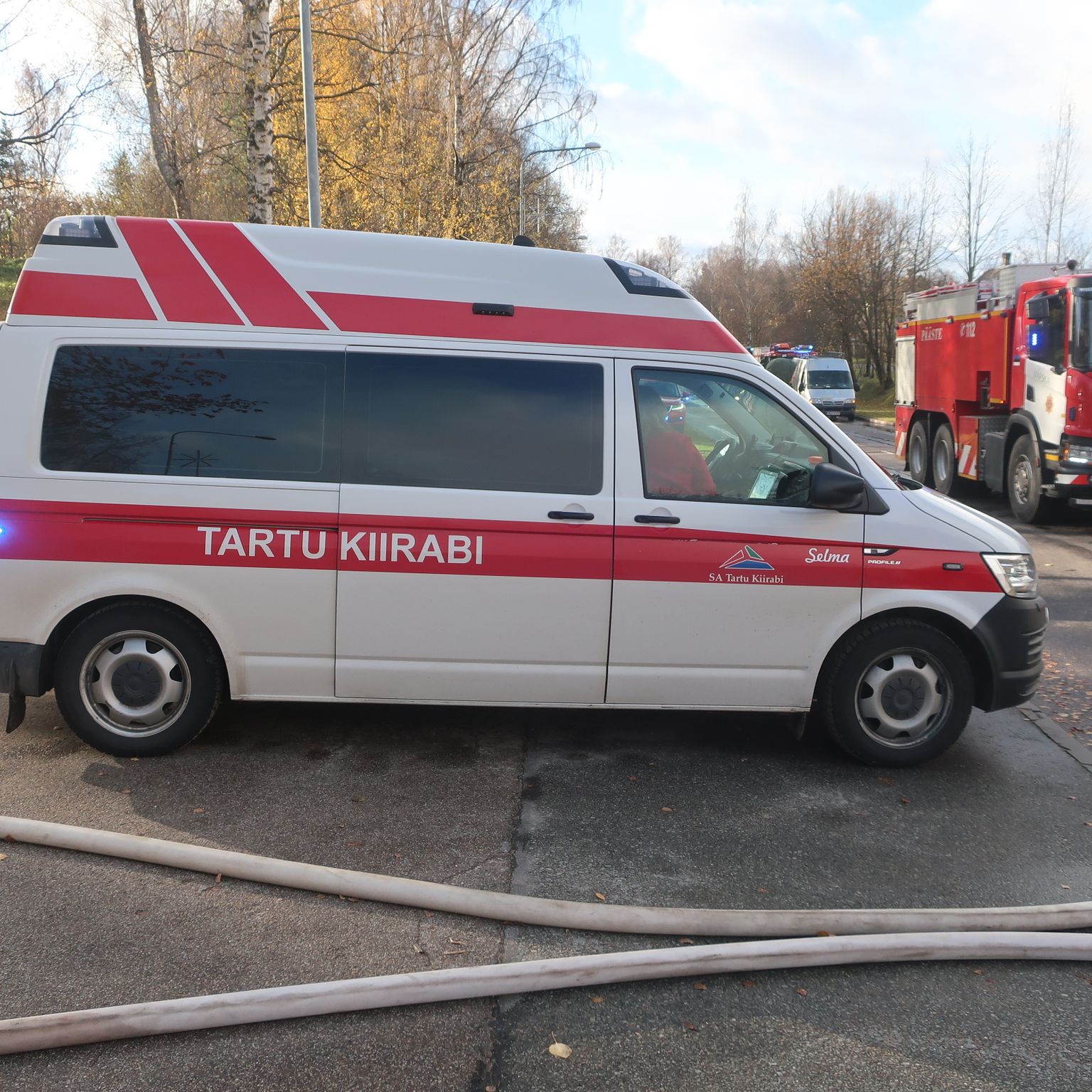 Mootorrattal sõitnud inimesed toimetati Tartu Ülikooli kliinikumi. Foto on illustratiivne.