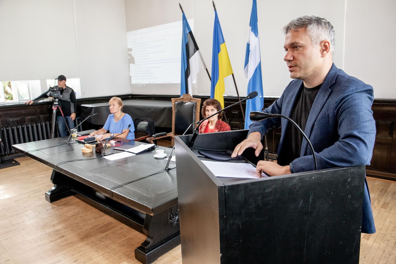 Pärnu linnavolikogu 15. septembri istungil esitati neli umbusaldusavaldust.