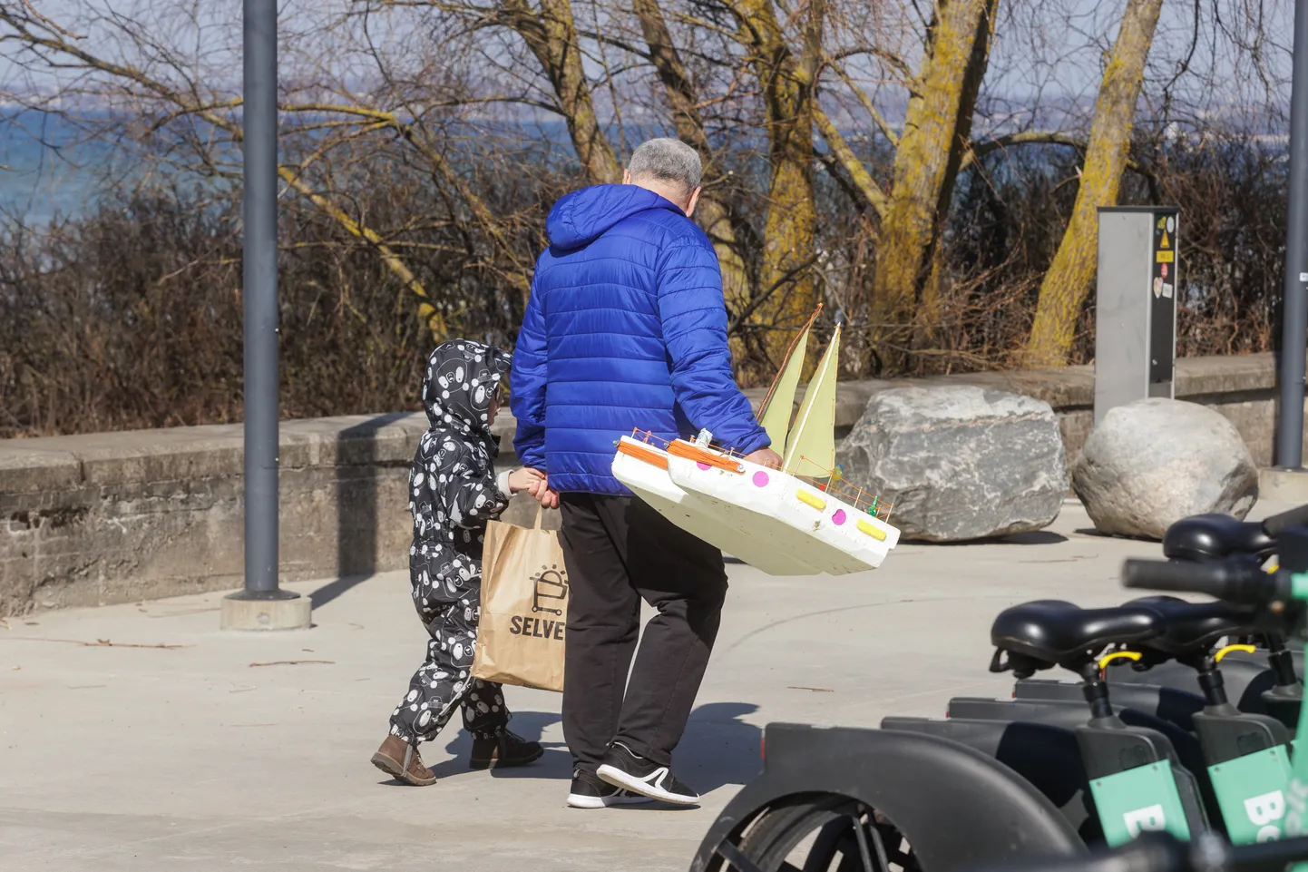 Õiguskantsleri sõnul on osa lapsi põhjendamatult eestkostetava lapse toetusest ilma jäänud.