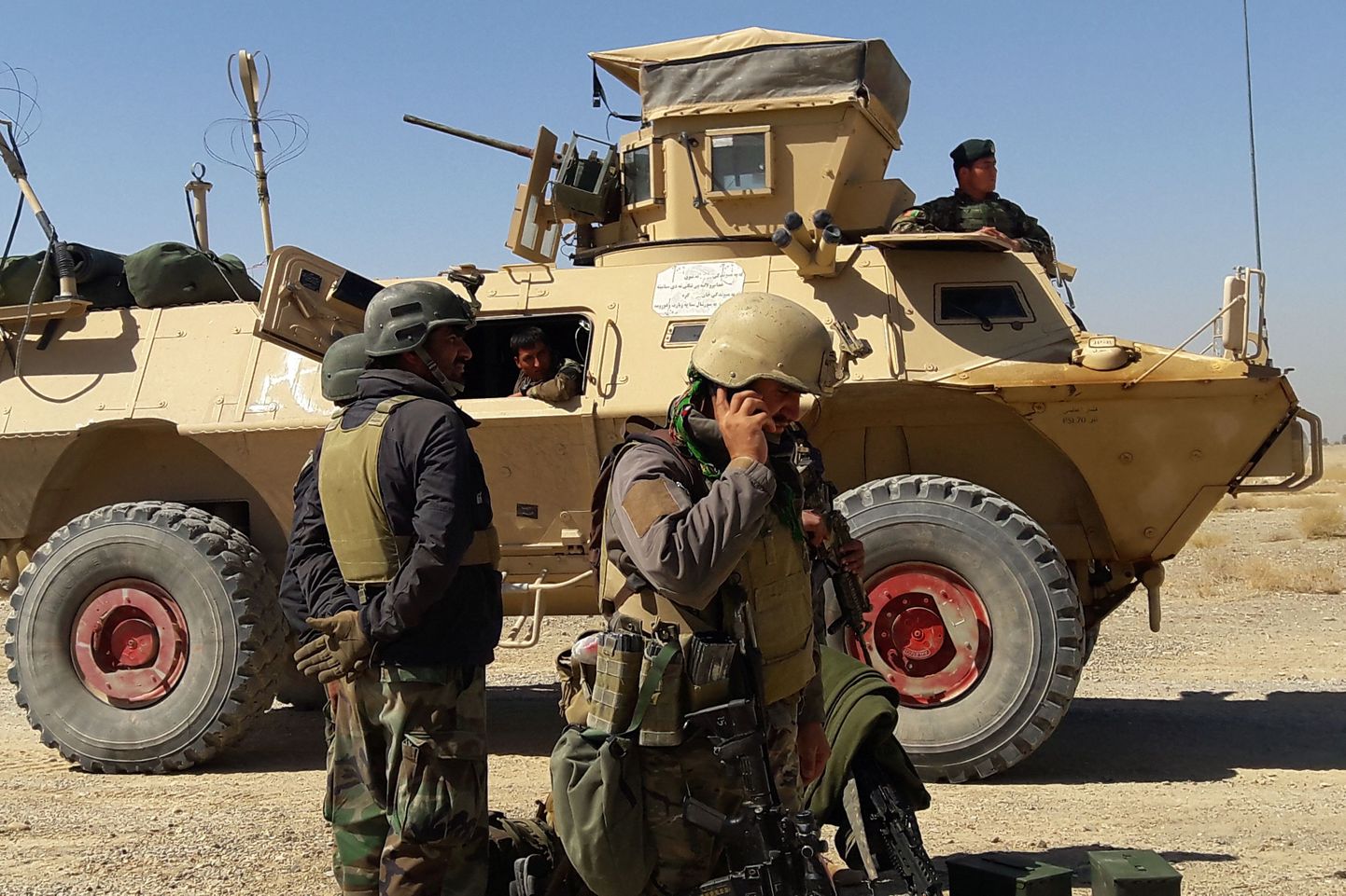 Afganistani julgeolekuteenistujad Talibani vastu suunatud operatsioonil.