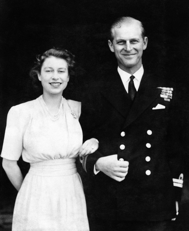 Printsess Elizabethi ja Philip Mountbatteni kihluspilt 10. juulist 1947