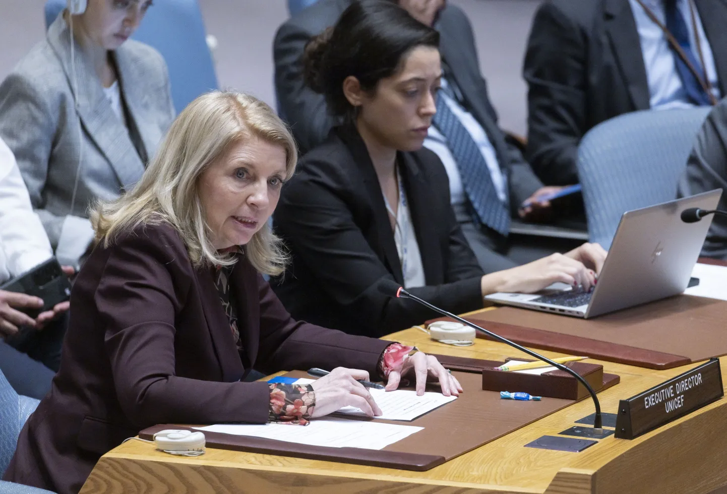 Catherine Russell ÜRO Julgeolekunõukogus kõnelemas.