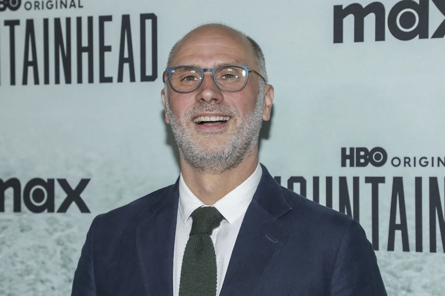 Jesse Armstrong oma "Mountainhead" esilinastusel New Yorgi Moodsa kunsti muuseumis