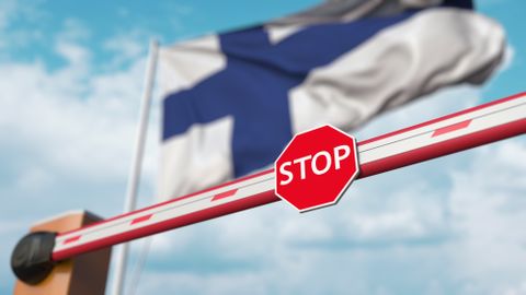Финляндия решила оставить границу с Россией закрытой на неопределенный срок