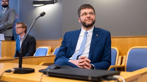 Poskus nezaupnice županu Tallinna Jevgeniju Ossinovskemu ni uspel