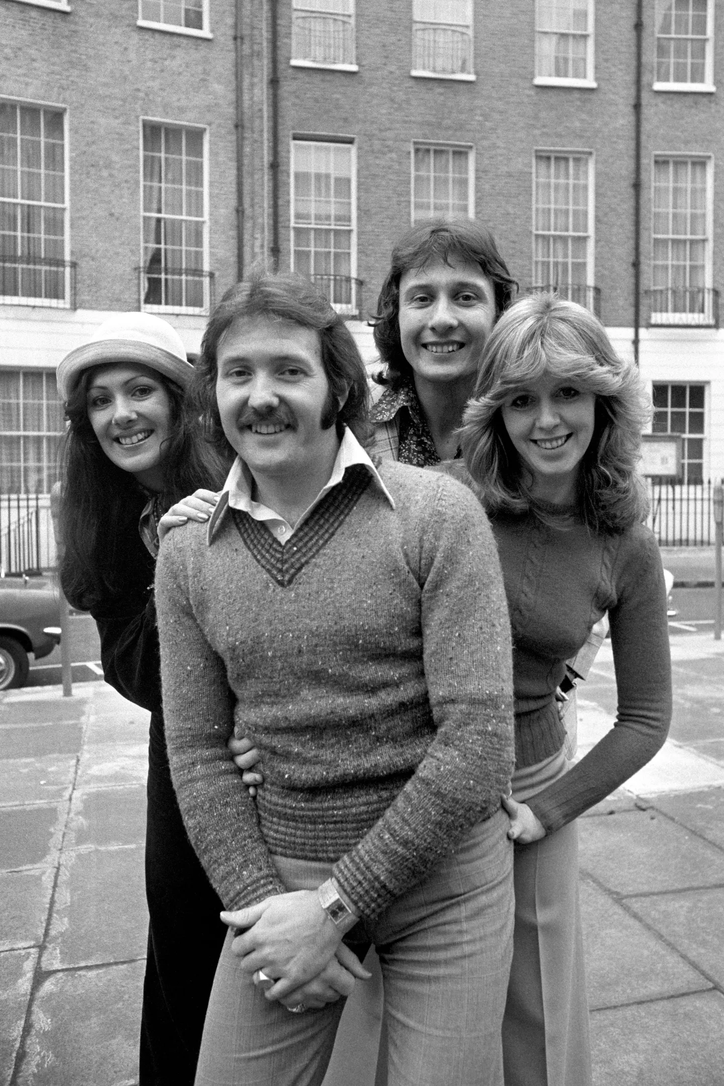 Nicky Stevens, Martin Lee (kõige ees), Lee Sheriden ja Sandra Stevens.