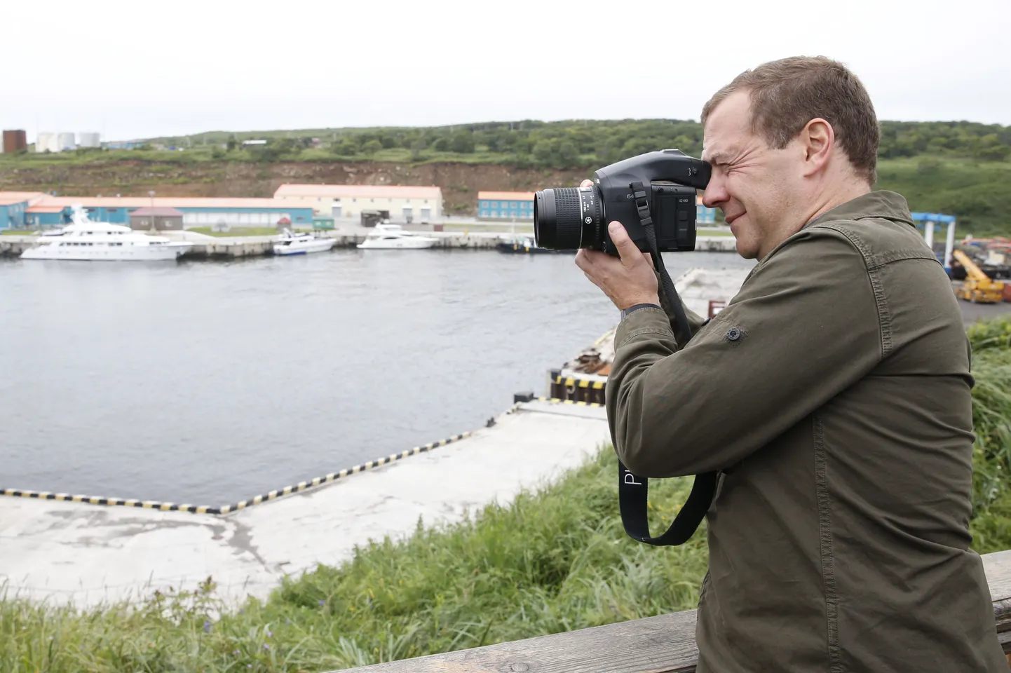 Vene peaminister Dmitri Medvedev Iturupi saarel