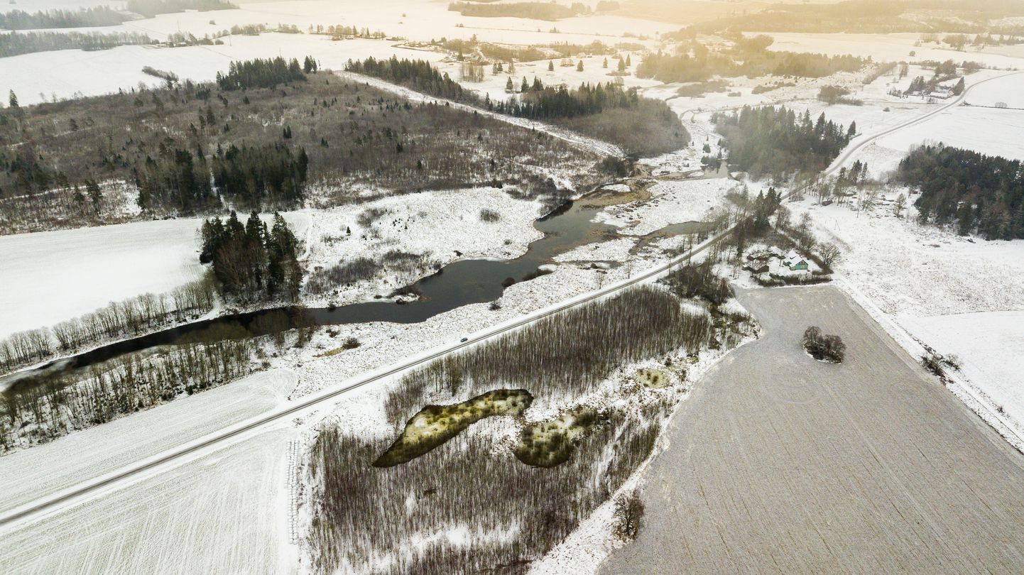 Rahvasuus Tõrma Kaanjärvena tuntud veekogu pakub põnevat vaatepilti.