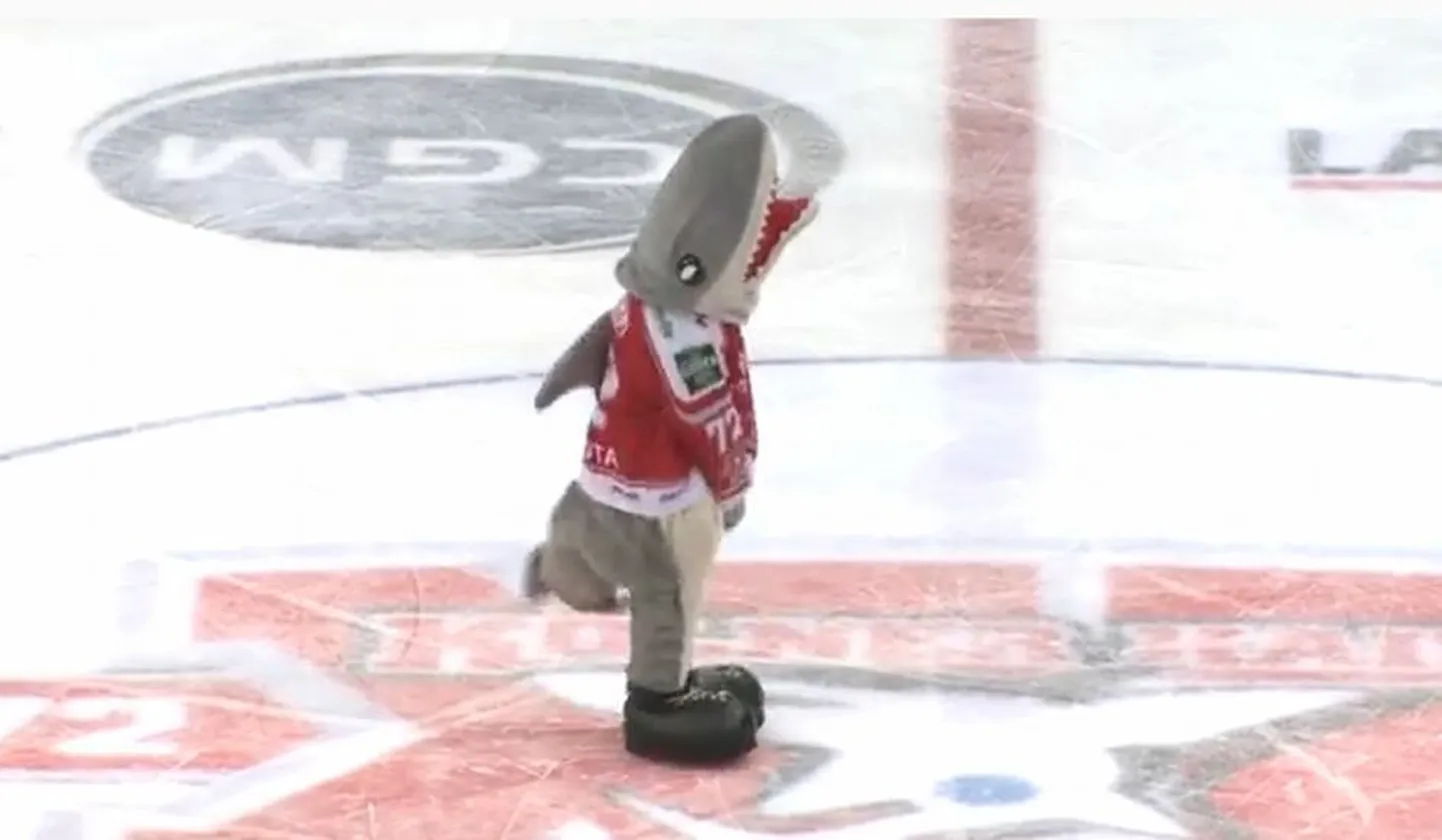 Jäähokimeeskonna Kölner Haie maskott Sharky.