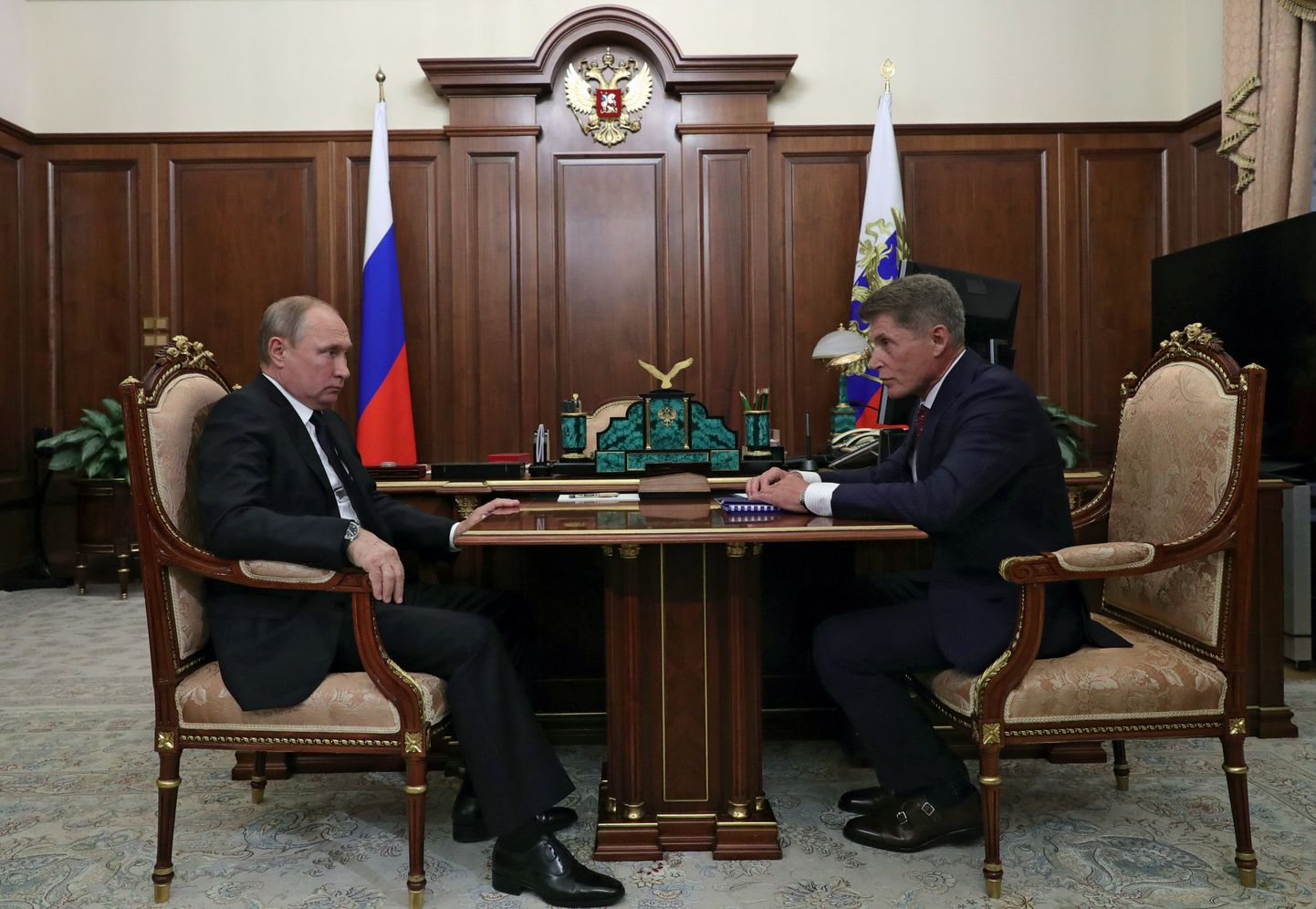 Vene president Vladimir Putin täna kohtumas Sahhalini kuberneri Oleg Kožemjakoga.
