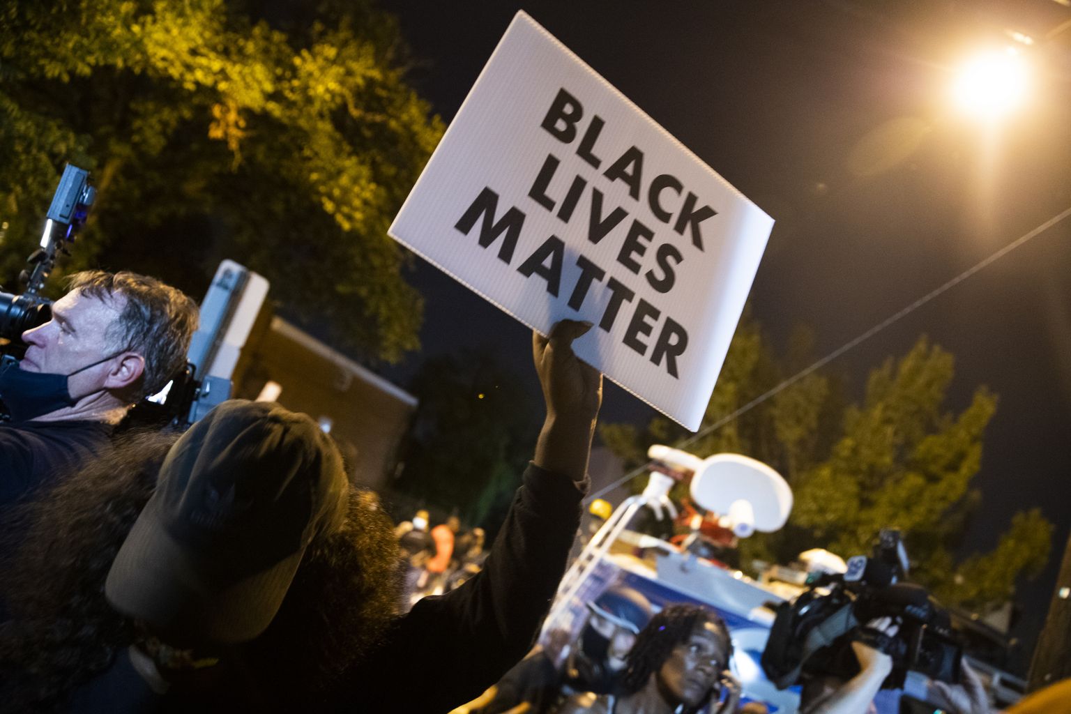 Black Lives Matter protest USA pealinnas Washingtonis, kus politse tulistas surmavalt 18-aastast Deon Kayd