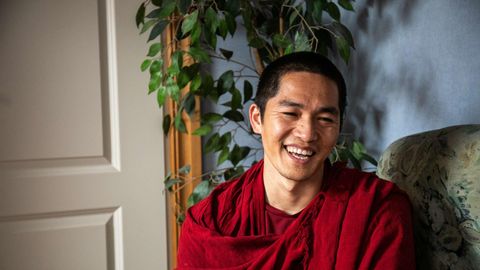 Tiibeti õpetlane Tulku Gar Trul Chime Dorje usub, et kõige olulisem on siirus iseenda vastu, selle saavutamine ei ole lihtne ülesanne. Tiibeti õpetlane Tulku Gar Trul Chime Dorje usub, et kõige olulisem on siirus iseenda vastu, selle saavutamine ei ole lihtne ülesanne.