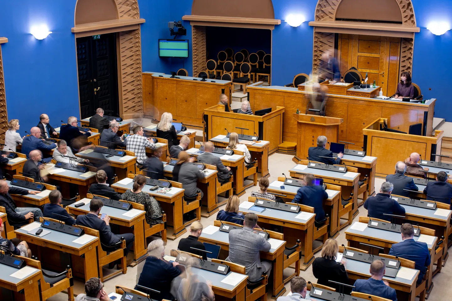Estonian parlt passes law allowing EU block exemptions in competition.