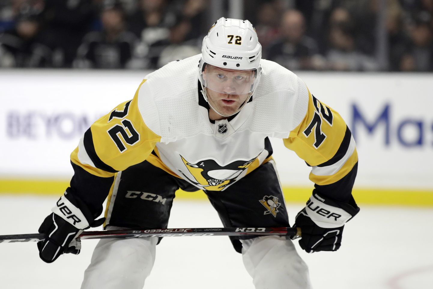 NHLi jäähokiklubi Pittsburghi Penguins loobus Patric Hörnqvisti  teenetest.