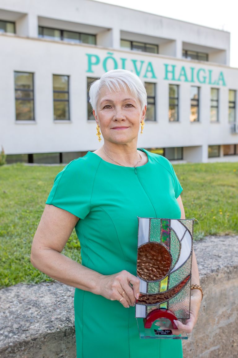 Eesti Õdede Liit valis aasta õeks Põlva haigla eriõe Eda Mudalompi.