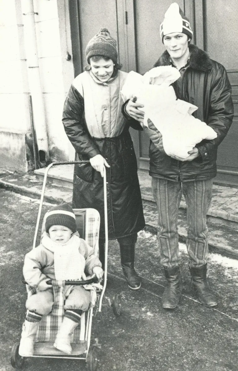 Abhaasiast sõja eest Eestisse pakku saabunud perekond 1993. aasta jaanuaris.