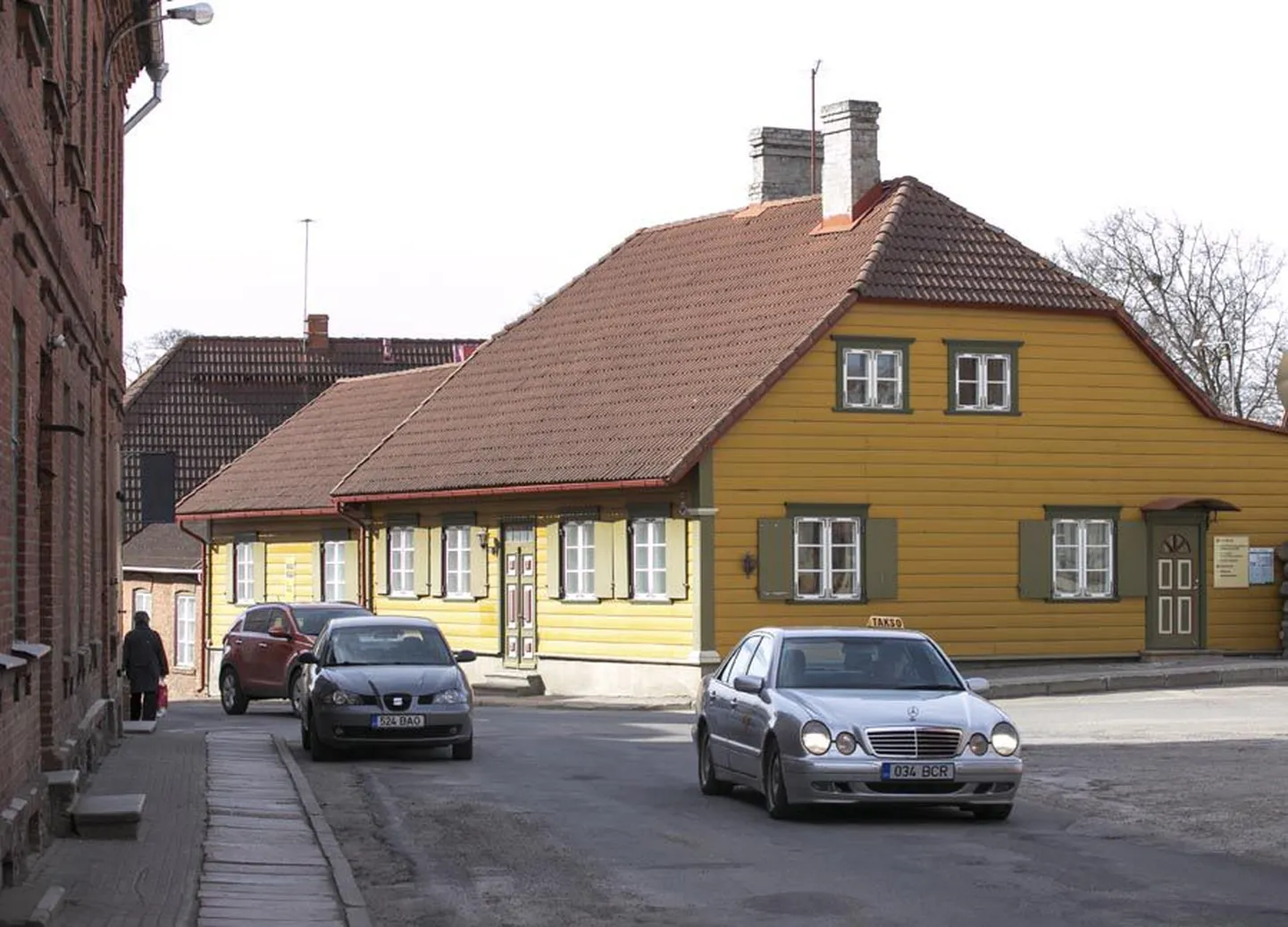 Viljandi kunstikoolile pakkus üüriruume vaid osaühing Hetika, kellele kuulub maja aadressiga Kauba tänav 12.