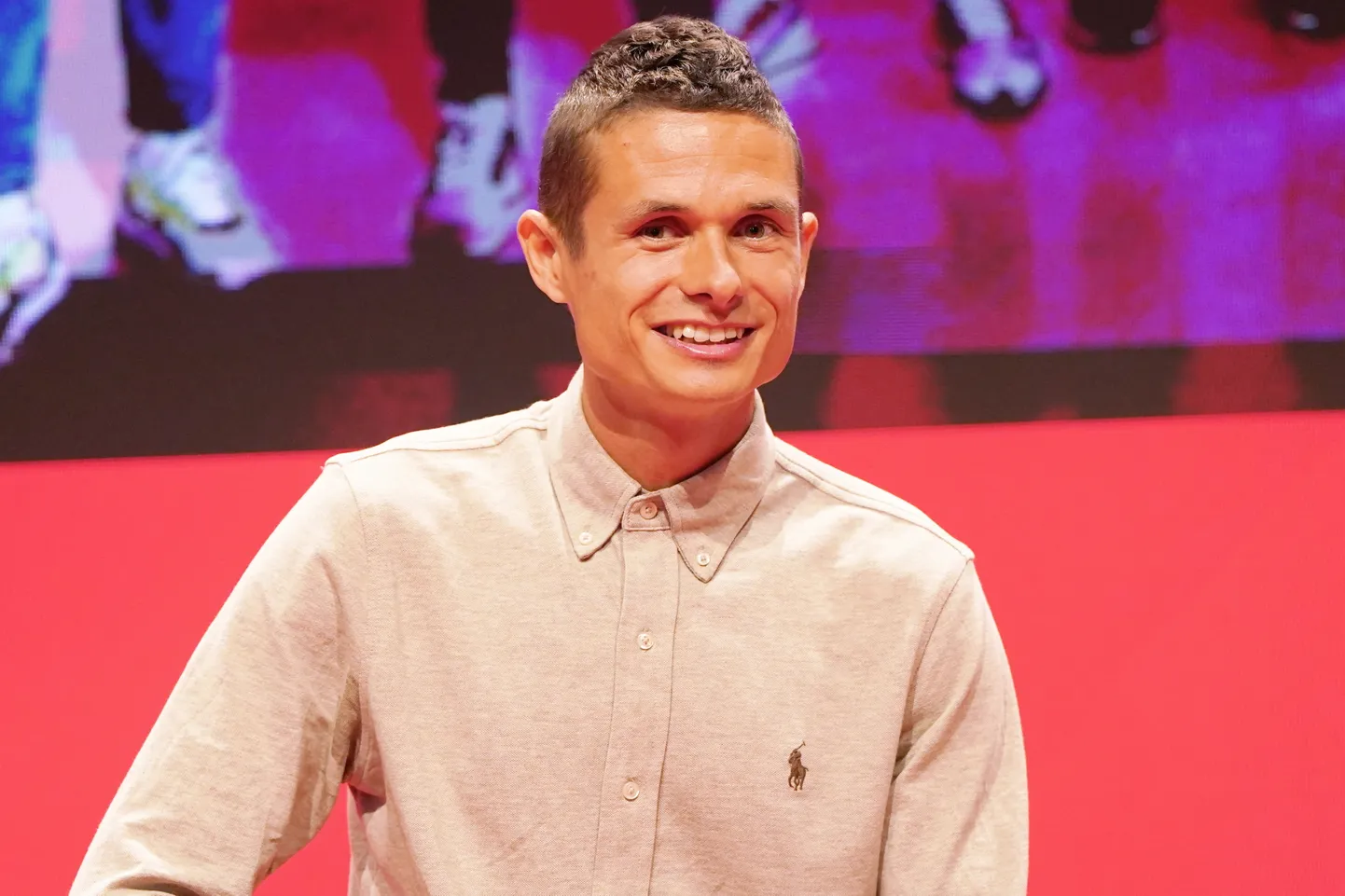Vieglatlēts Dmitrijs Serjogins