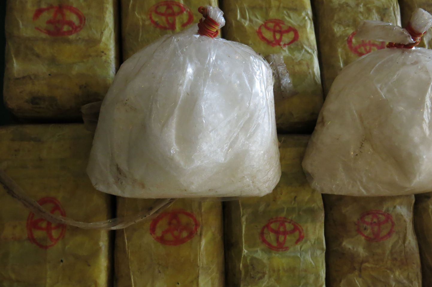 Tai politsei näitas avalikkusele narkootikumide pakke, mis on pärit Birmast.