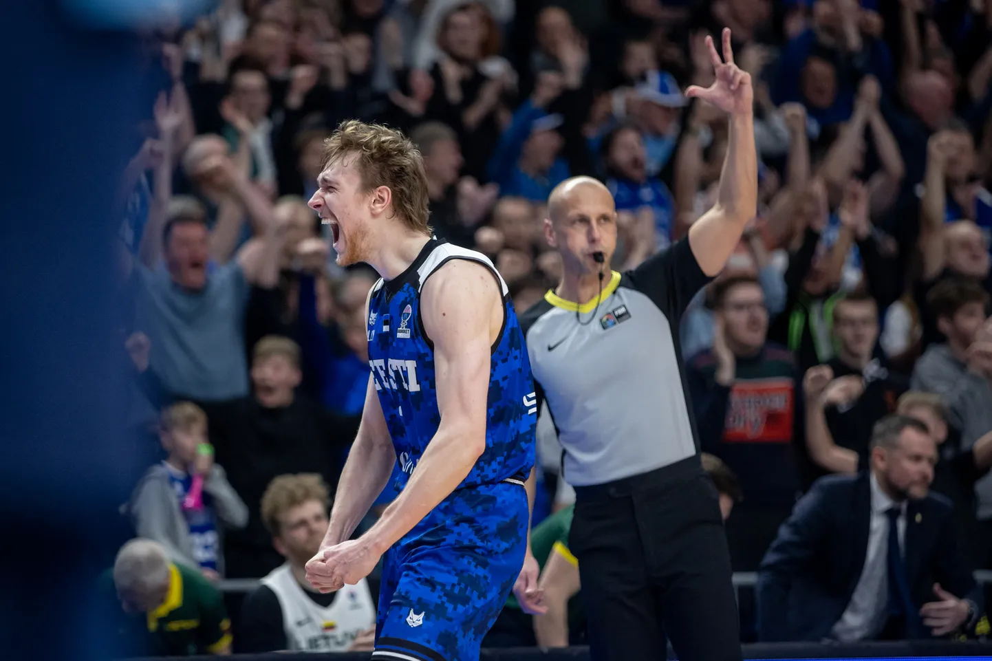 Ehe emotsioon! Sander Raieste ja kogu Eesti koondis murdsid Leedu maha ühiselt.