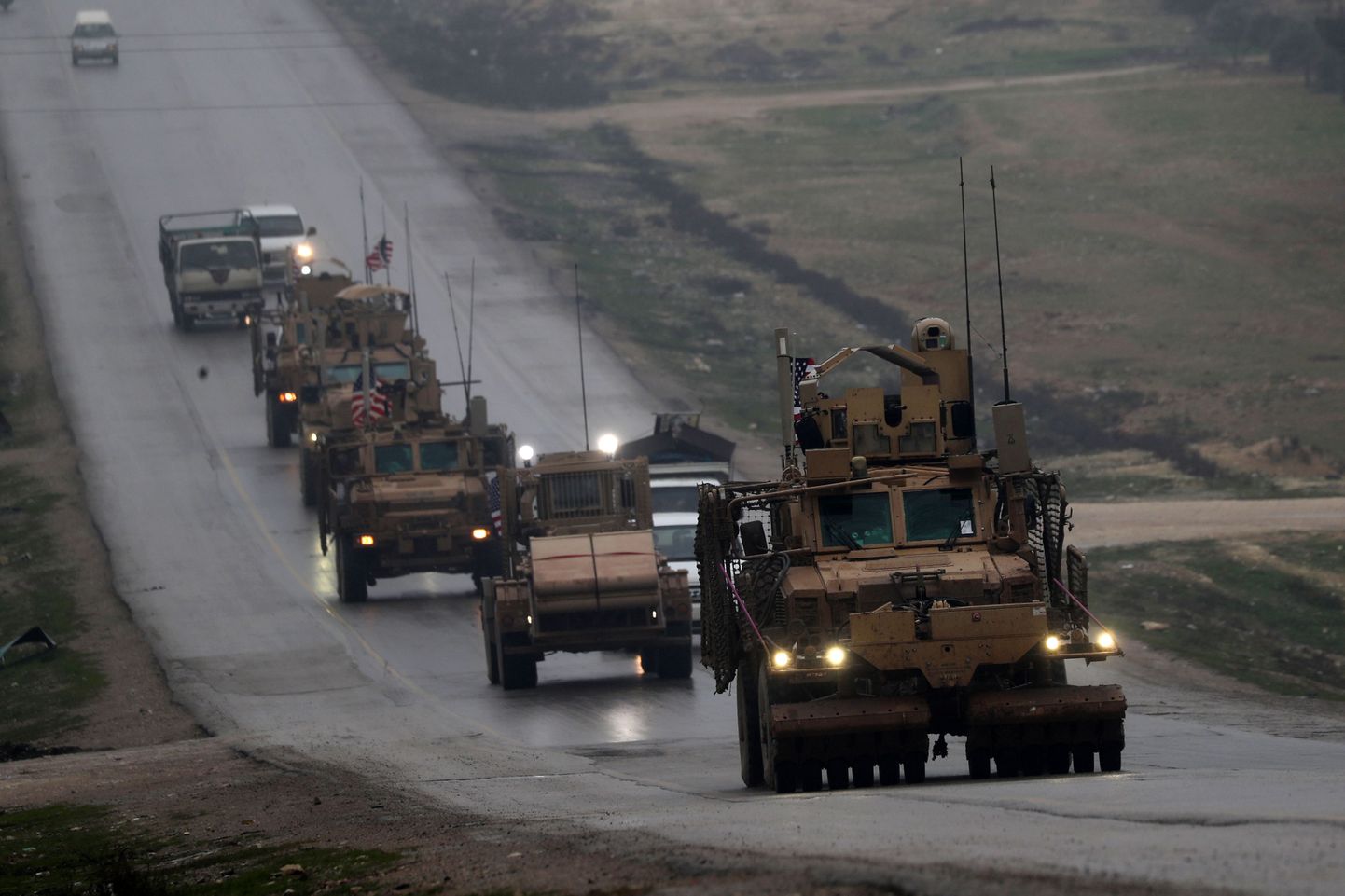 USA sõjaväe karavan Süüria põhjaosas.
