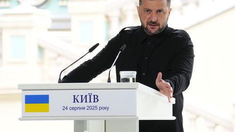 Zelenskis: Nedēļas nogalē tiksies Ukrainas un ASV delegācijas