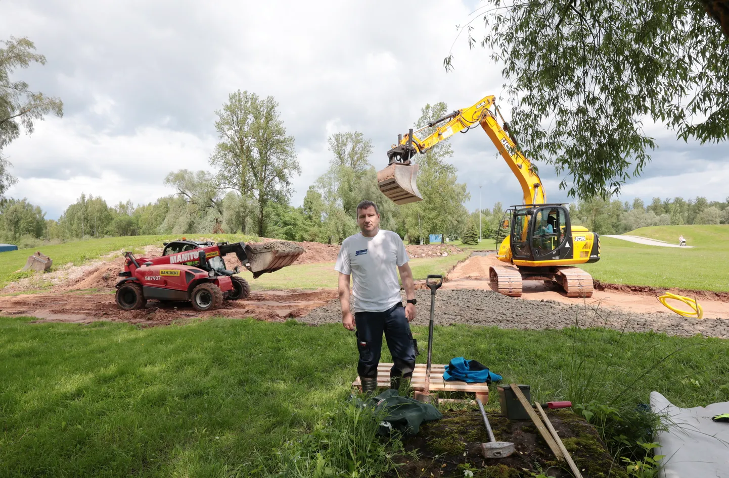 Tähtvere spordipargis valmib juuli lõpuks laskesuusatamiseks mõeldud lasketiir, mille valmimist veab Tartu suusaklubi juhatuse liige Veiko Toim.