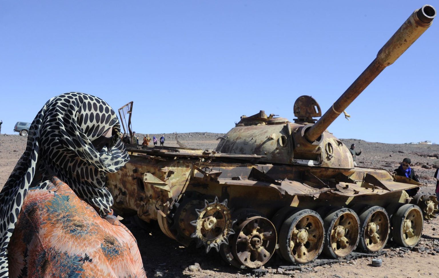 Maroko purukslastud tank Lääne-Saharas asuva Tifariti küla lähedal.