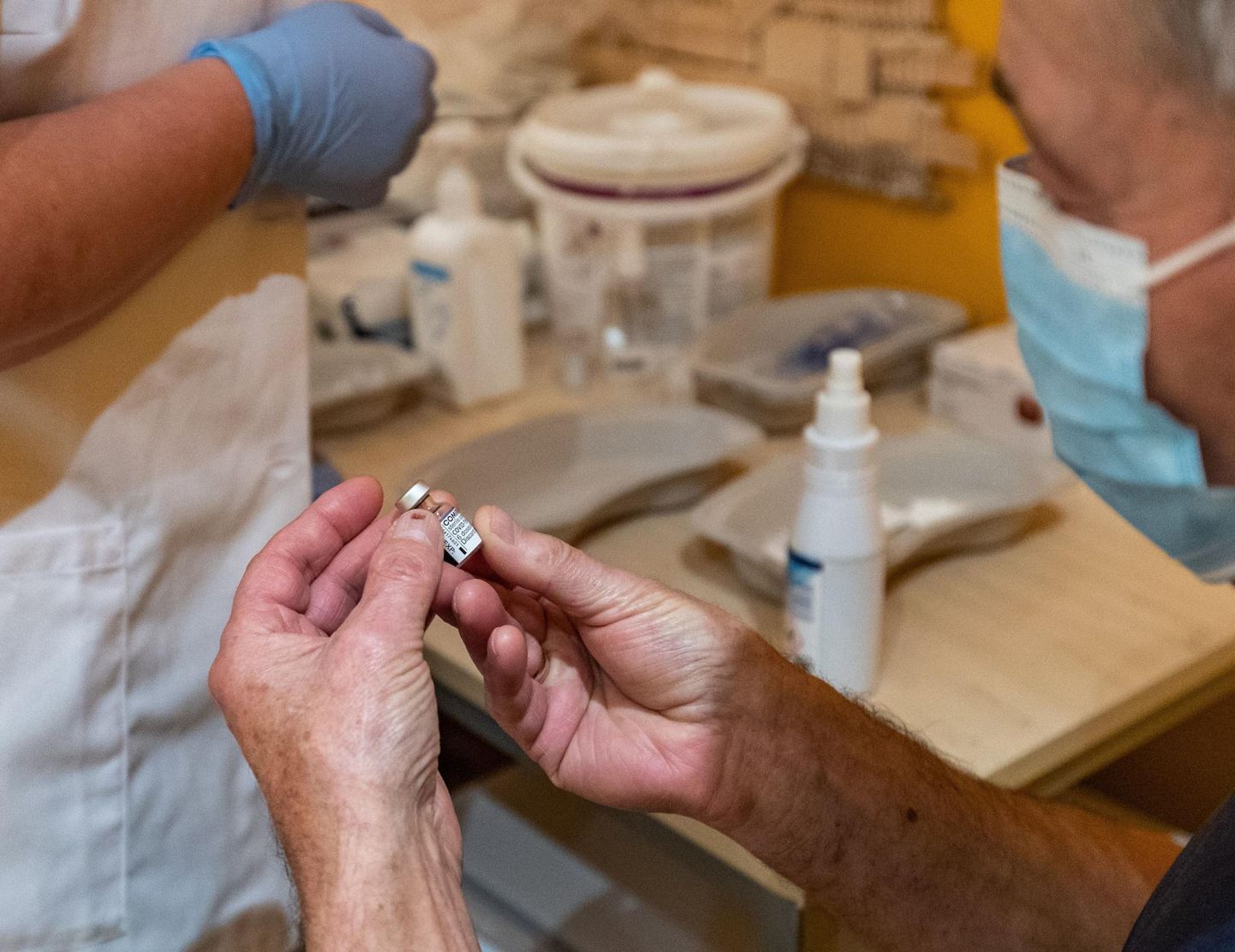 Пункт вакцинации и тестирования будет работать в культурном центре "Линдакиви" до 31 марта.