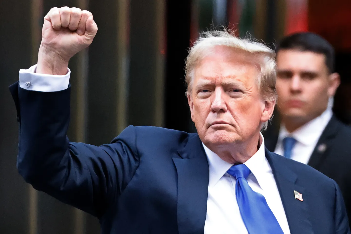 USA ekspresident Donald Trump kohtust lahkumas.