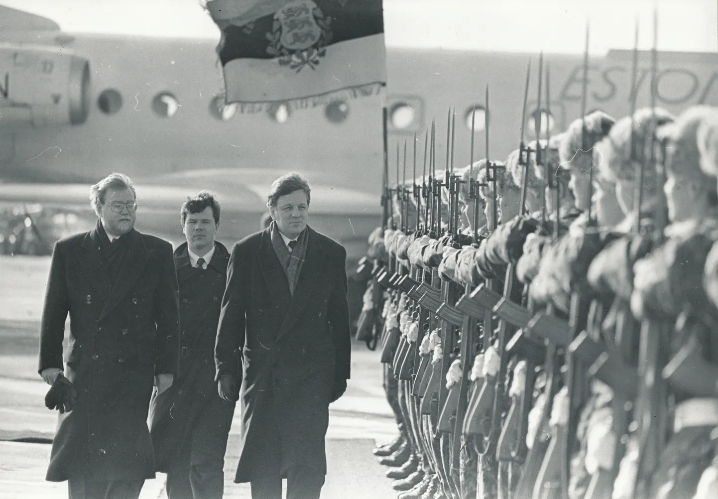 15.03.1994. Pildil Mart Laar ja Esko Aho.