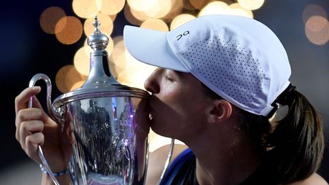 Ига Свентек доказала, что она лучшая: впервые в карьере сильнейшая теннисистка мира выиграла итоговый турнир WTA