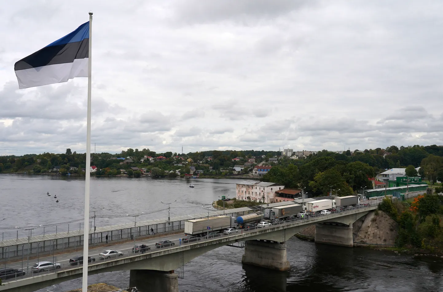 Igaunijas-Krievijas robeža. Narvas upe.