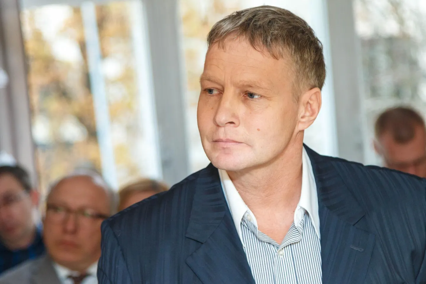 Valga endine asevallavanem ning endine Jõhvi vallavanem Jüri Konrad on praegu otsustanud pärast väsitavat aastat puhata.
