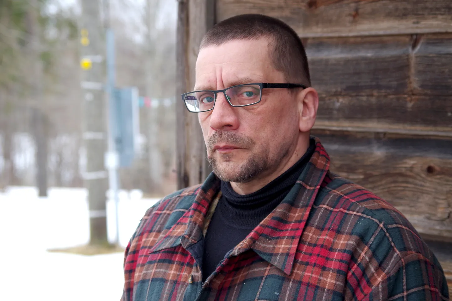 Kuigi fotokunstnik Toomas Kalve peab parimaks fotoaparaadiks plaatkaamerat, ei ütle ta moodsate kaamerate kohta ühtegi halba sõna. Tööd tuleb teha sellega, millega rahule jääd. Sel kuul on Kalvel juubelihõnguline tähtpäev.