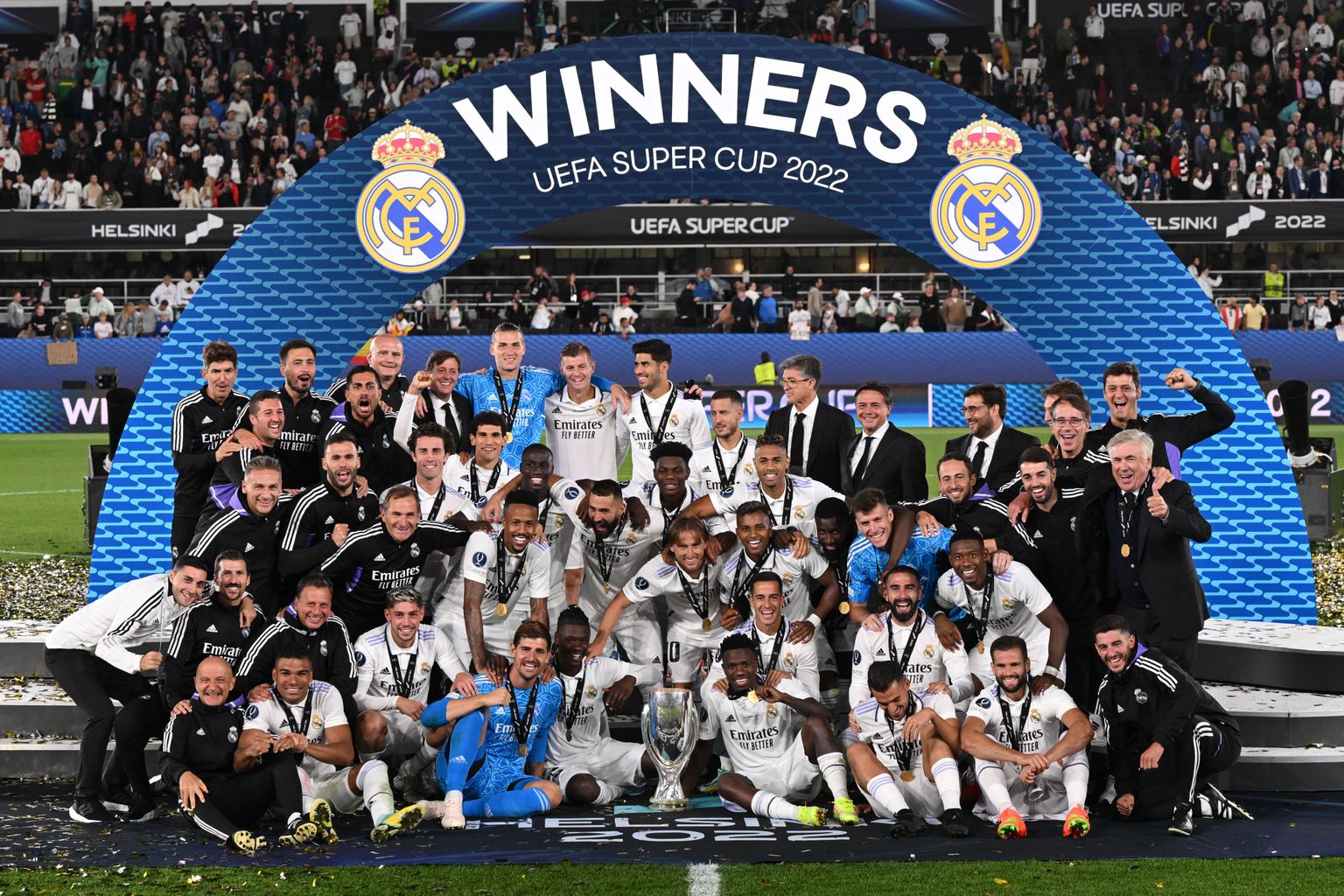 Real Madrid UEFA superkarika võitu tähistamas.