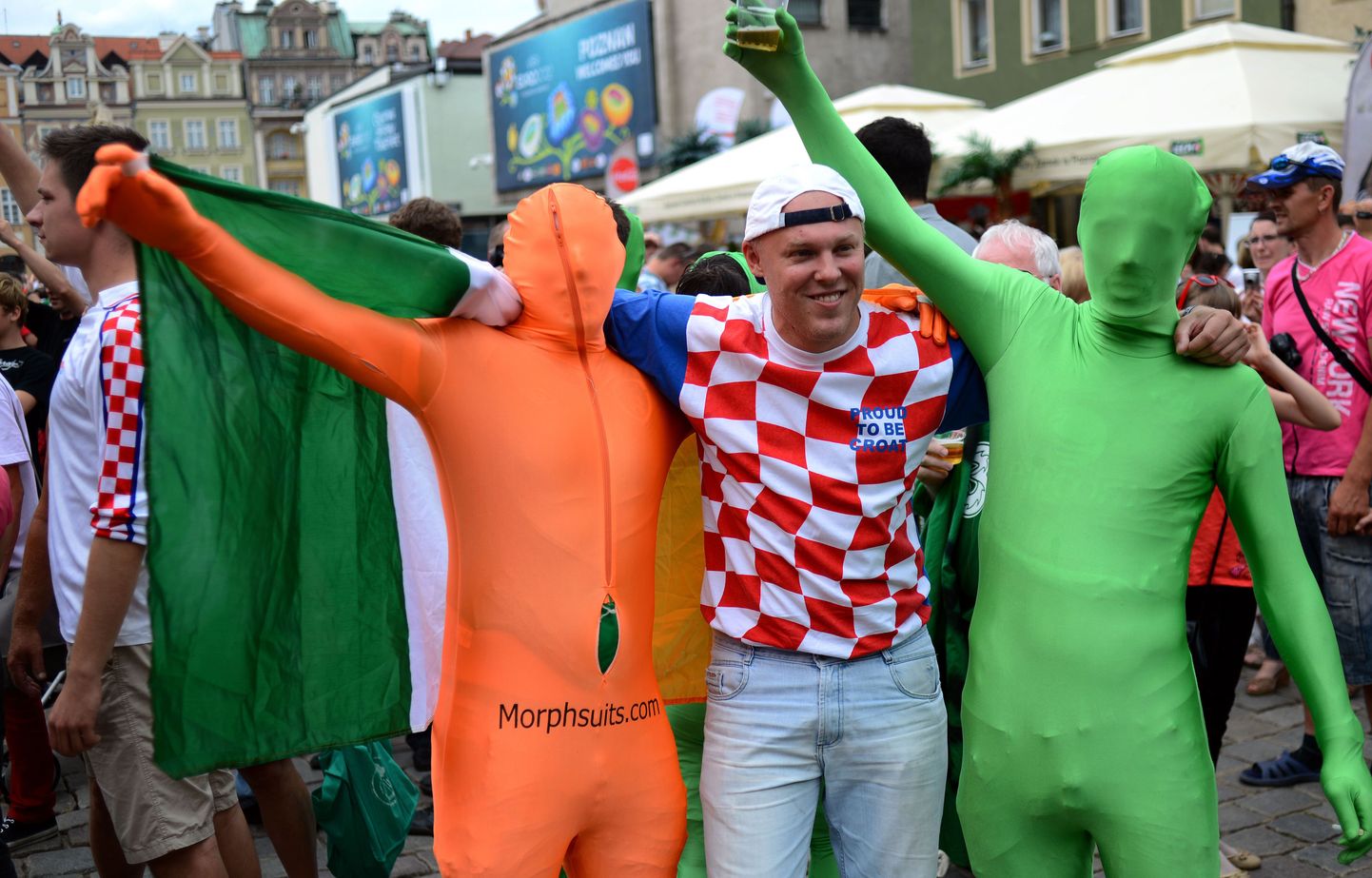 Horvaatia ja Iirmaa fännid enne mängu.