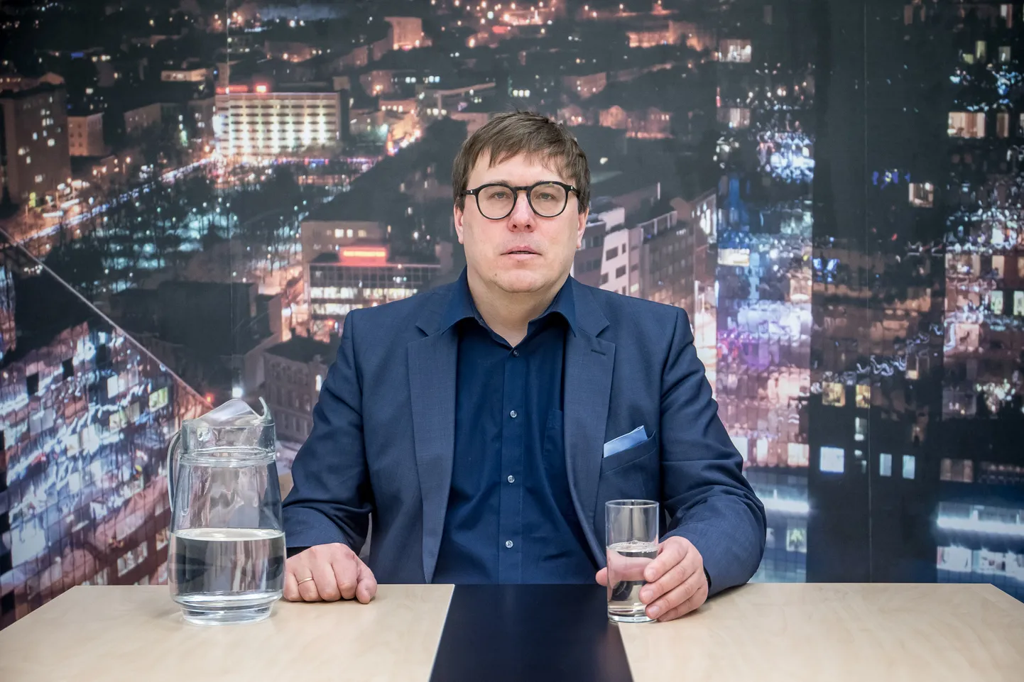 Omanike keskliidu esimehe Priidu Pärna sõnul nõutakse Tallinna Veelt põhjendamatult kõrge veehinna eest kindlasti hüvitist.