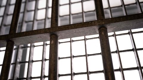 Kohalik naiskelm pettis järjekordset inimest