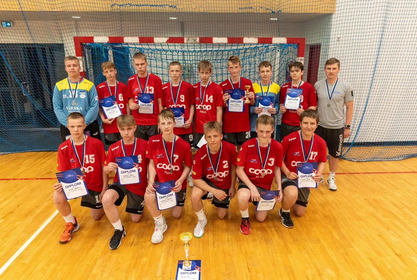 Käsipalli Eesti meistrivõistluste noormeeste C vanuseklassis said teise koha Põlva käsipalliklubi / Põlva spordikooli poisid.
