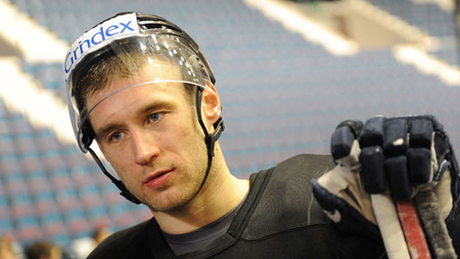 Latvijas hokeja izlases uzbrucējs Aleksejs Širokovs