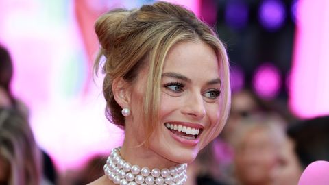 TEHISINTELLEKT ON OTSUSTANUD ⟩ Margot Robbie võlub fänne ka 30 aasta pärast