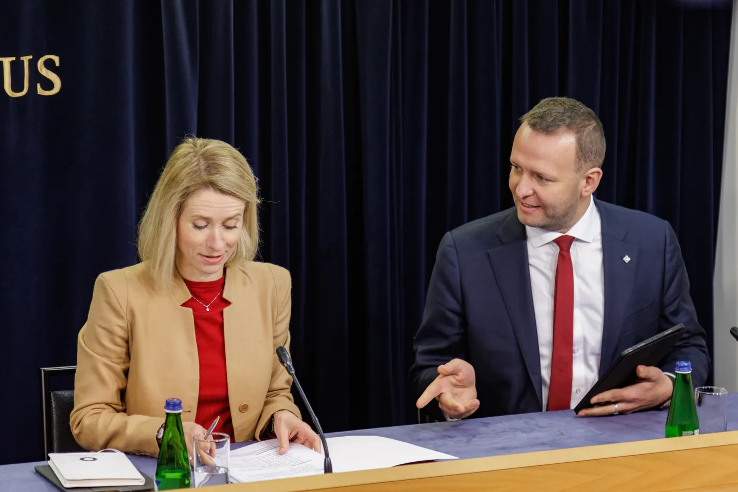 Peaminister Kaja Kallas ja siseminister Lauri Läänemets.