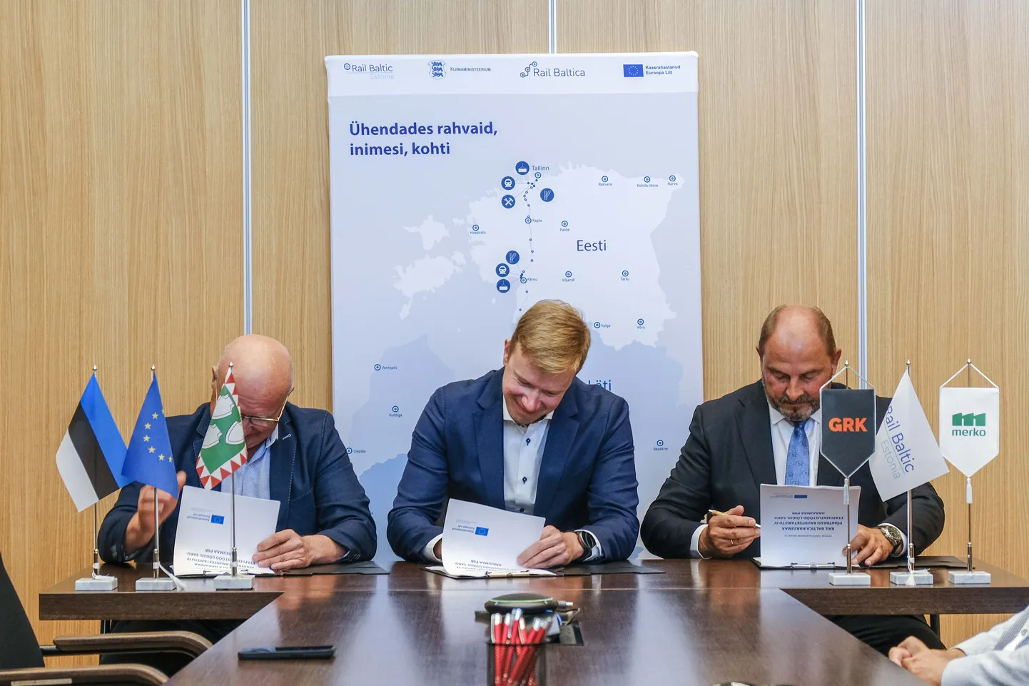 Esmaspäeval sõlmiti järjekordne leping põhitrassi ehitamiseks.