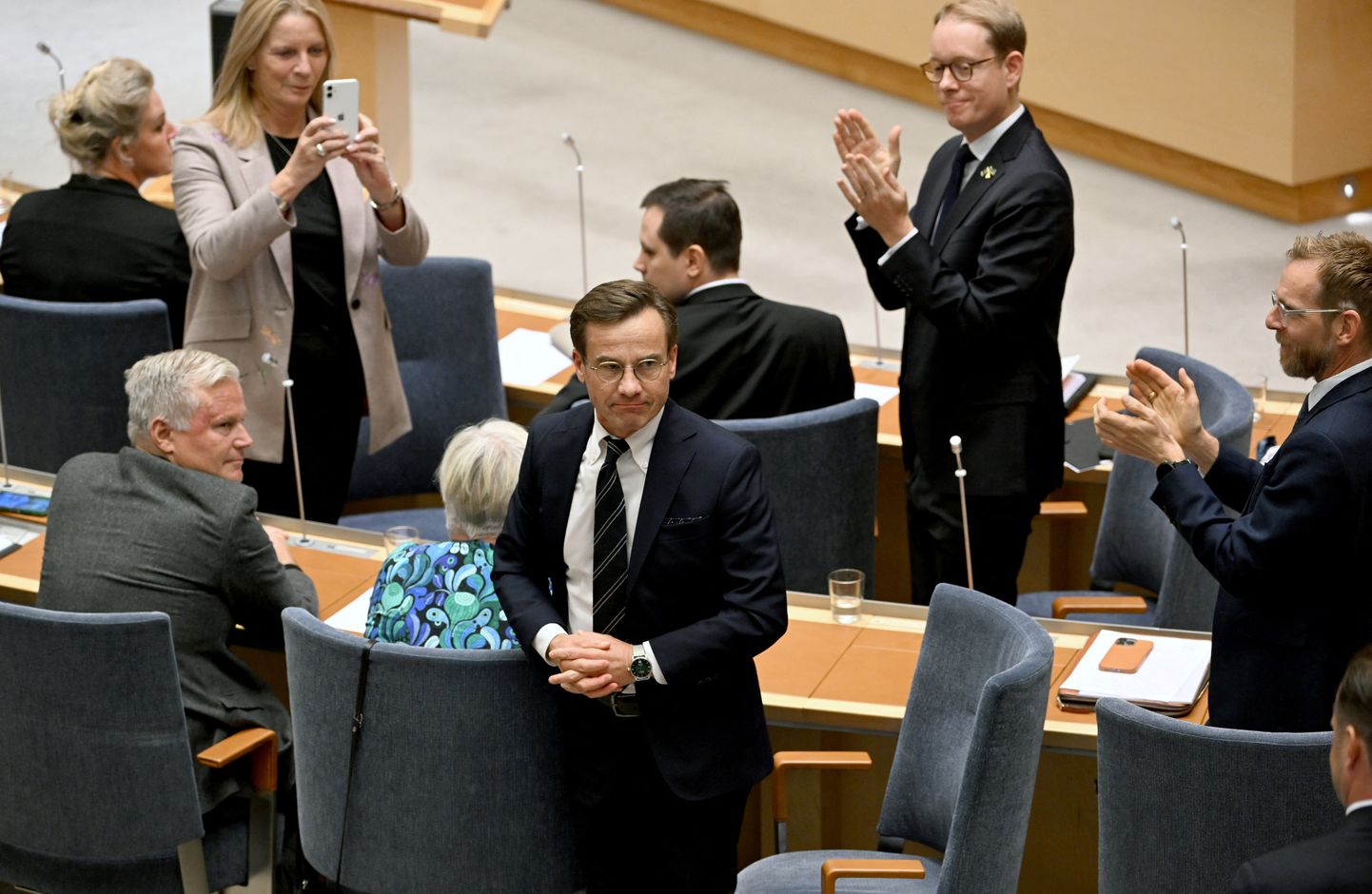 Rootsi uus peaminister Ulf Kristersson pärast parlamendihääletust.