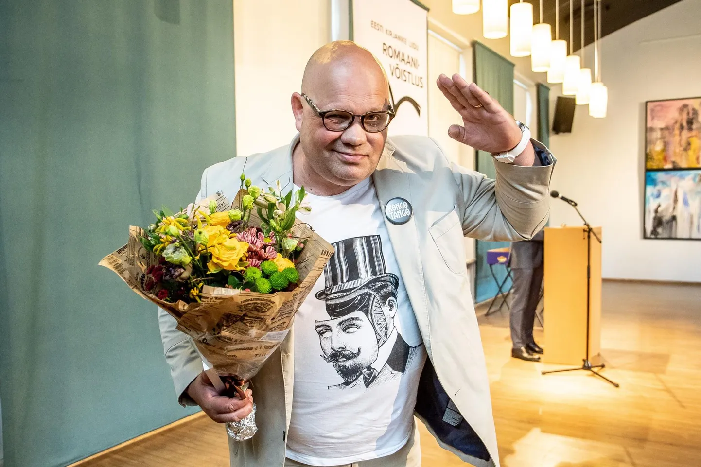 Viljandlane Paavo Matsin pärast romaanivõistluse esikoha võitmist