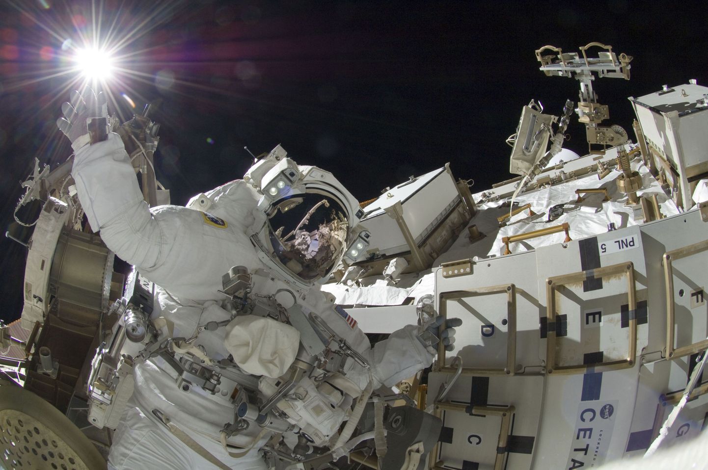 Astronaut Sunita Williams Päikest «puudutamas»